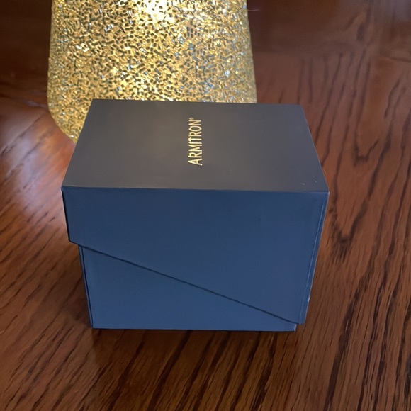 Armitron Swarovski Crystals/ Mother of Pearl Dial Analog Watch - Picture 9 of 9